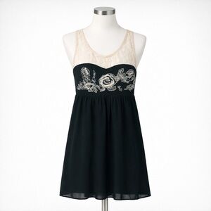NWT Ark  & Co Lace Embroidered Tank Top